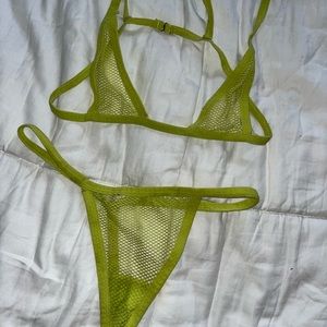 2 pc bikini fit (SOLD)